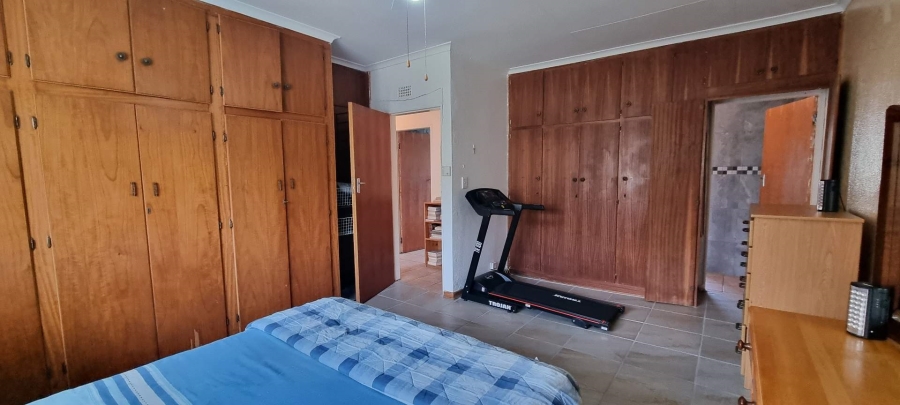 3 Bedroom Property for Sale in Langenhovenpark Free State